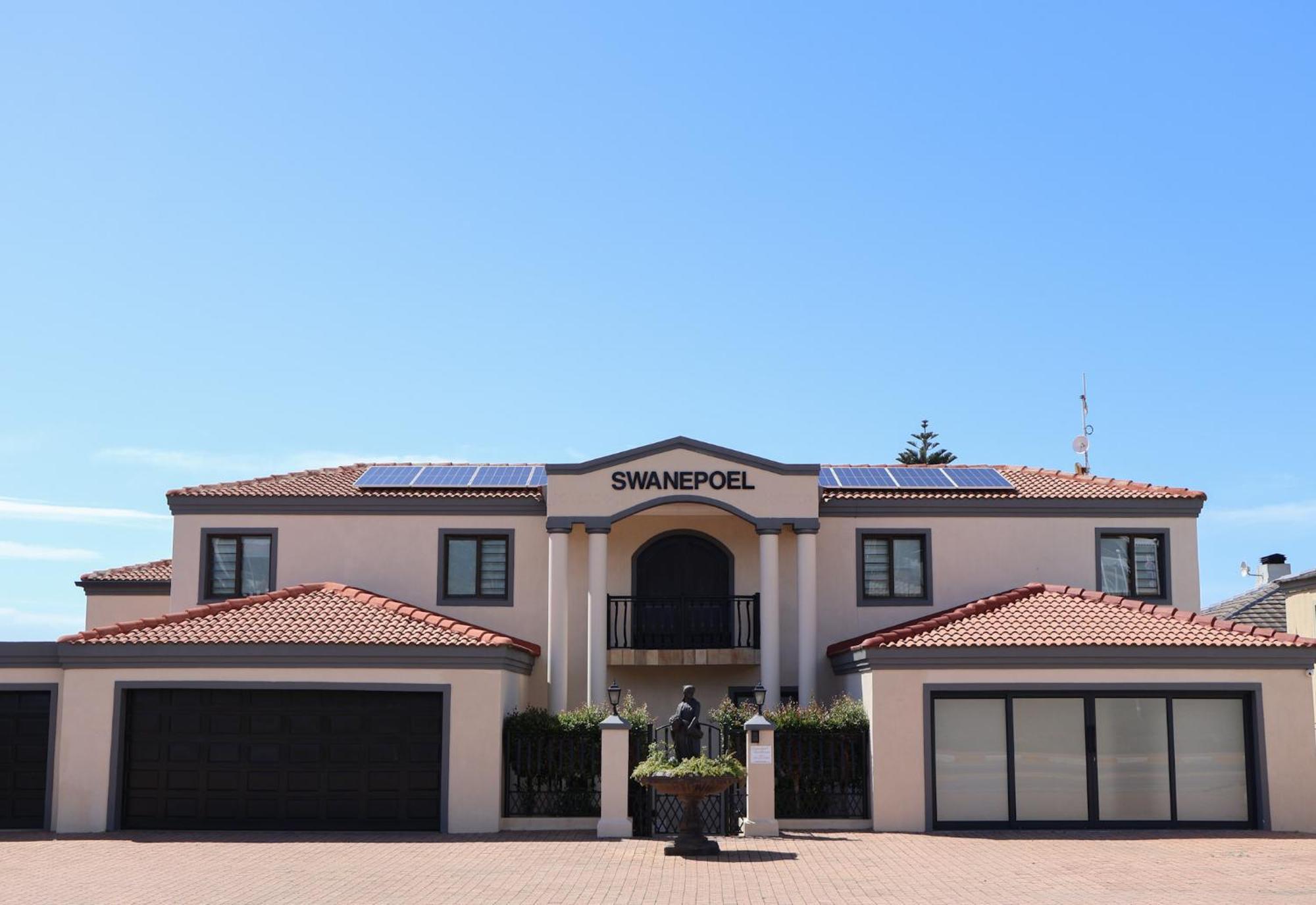 Swanepoel Guesthouse Jeffreys Bay Exterior photo